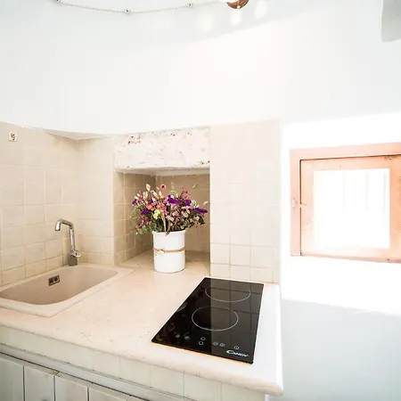 Lägenhetshotell Trulli Nuova Aia 4*