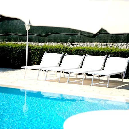 Trulli Nuova Aia Lägenhetshotell 4*