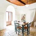 Trulli Nuova Aia 4*